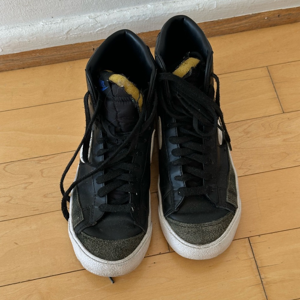 Nike Blazer Mid 77